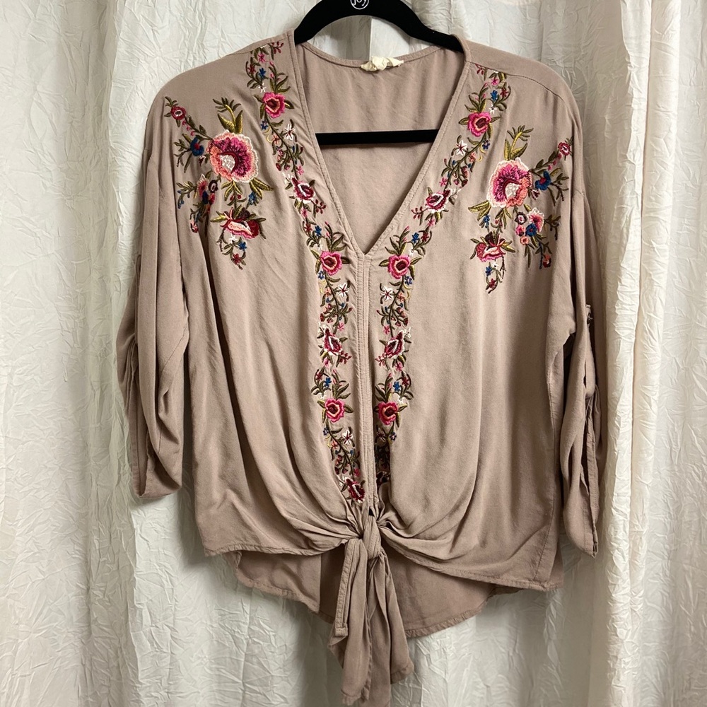 Cute blouse